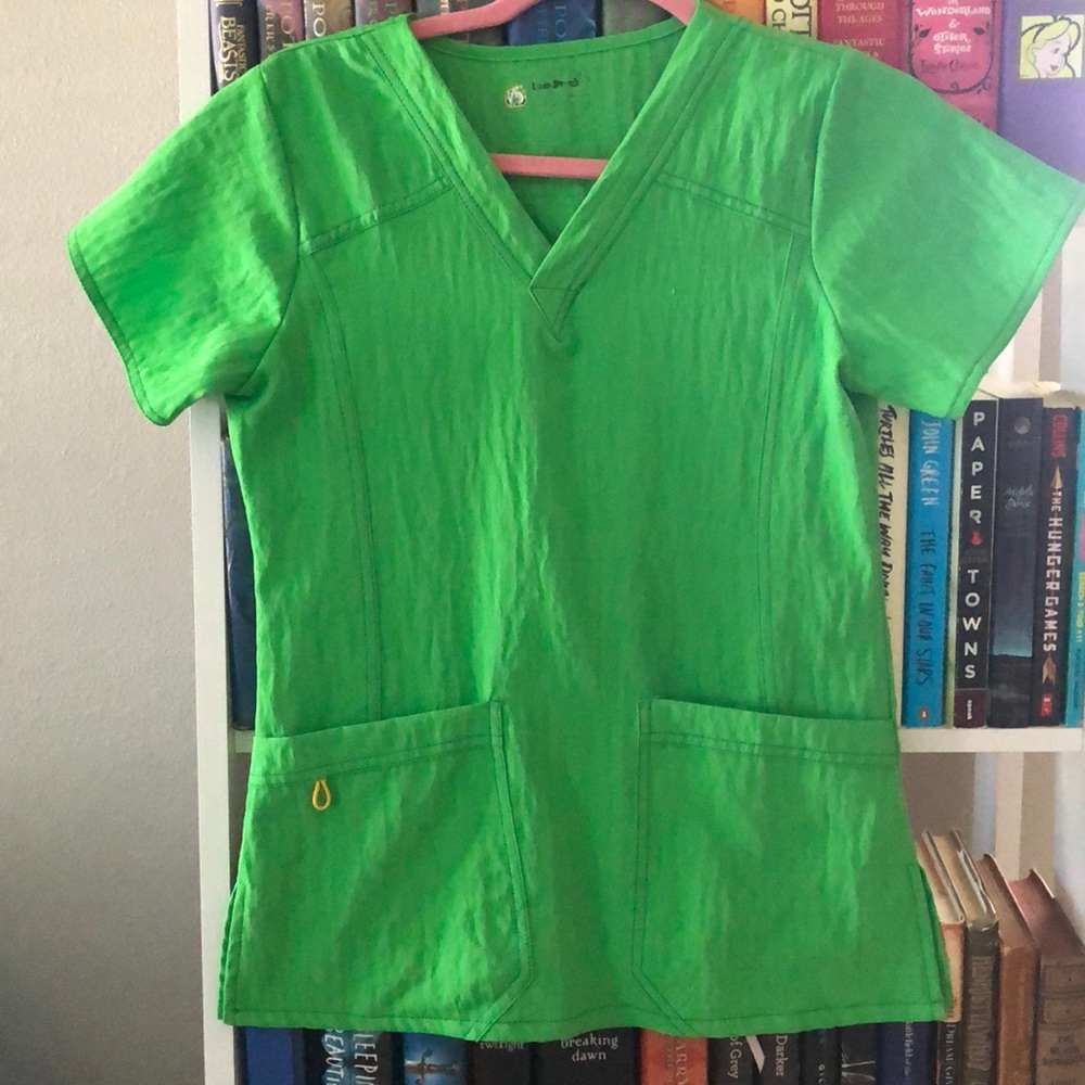 XS lime green Wonder Wink scrub top